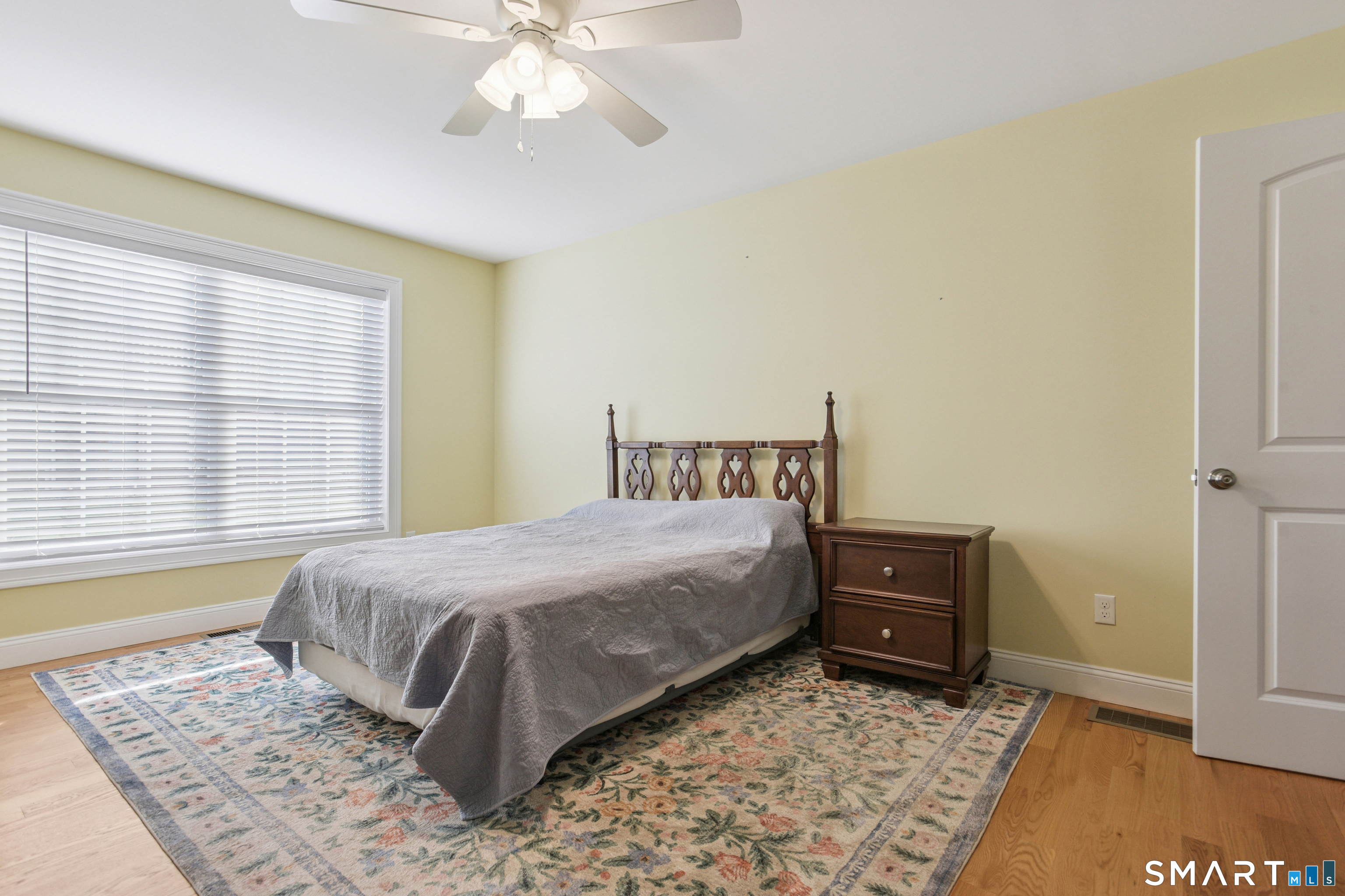 90 Applegate Southington CT 06489