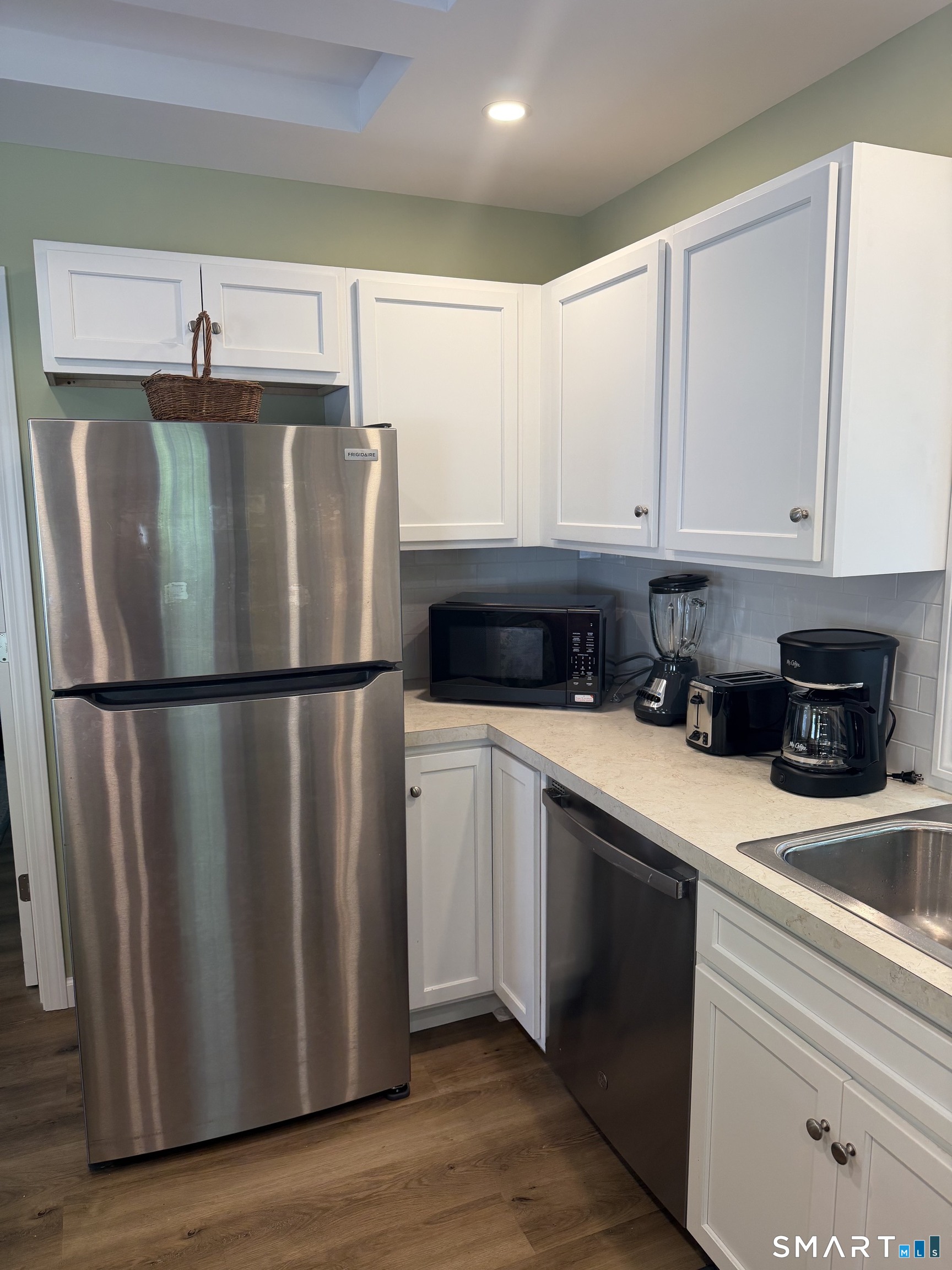 1023 Boston Post Road Madison CT 06443