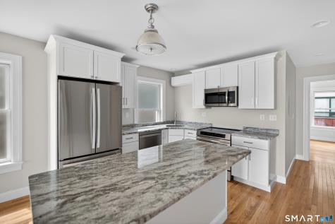 138 Bank Street New London CT 06320