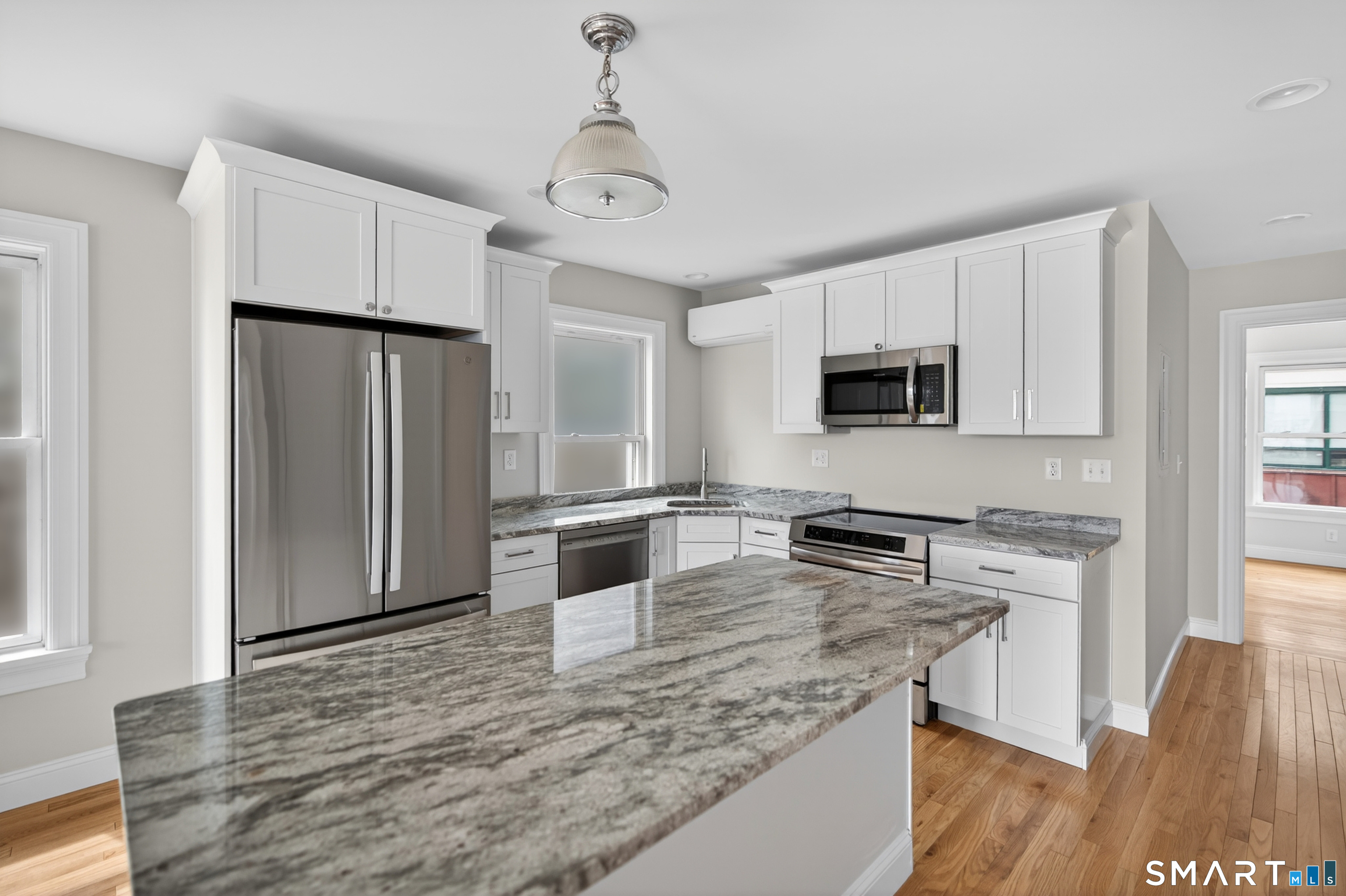 138 Bank Street New London CT 06320
