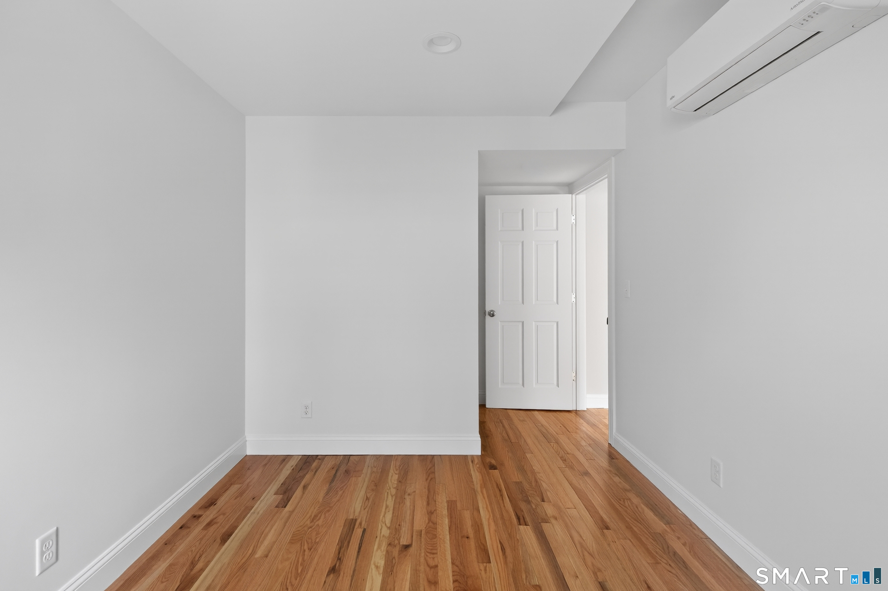 138 Bank Street New London CT 06320