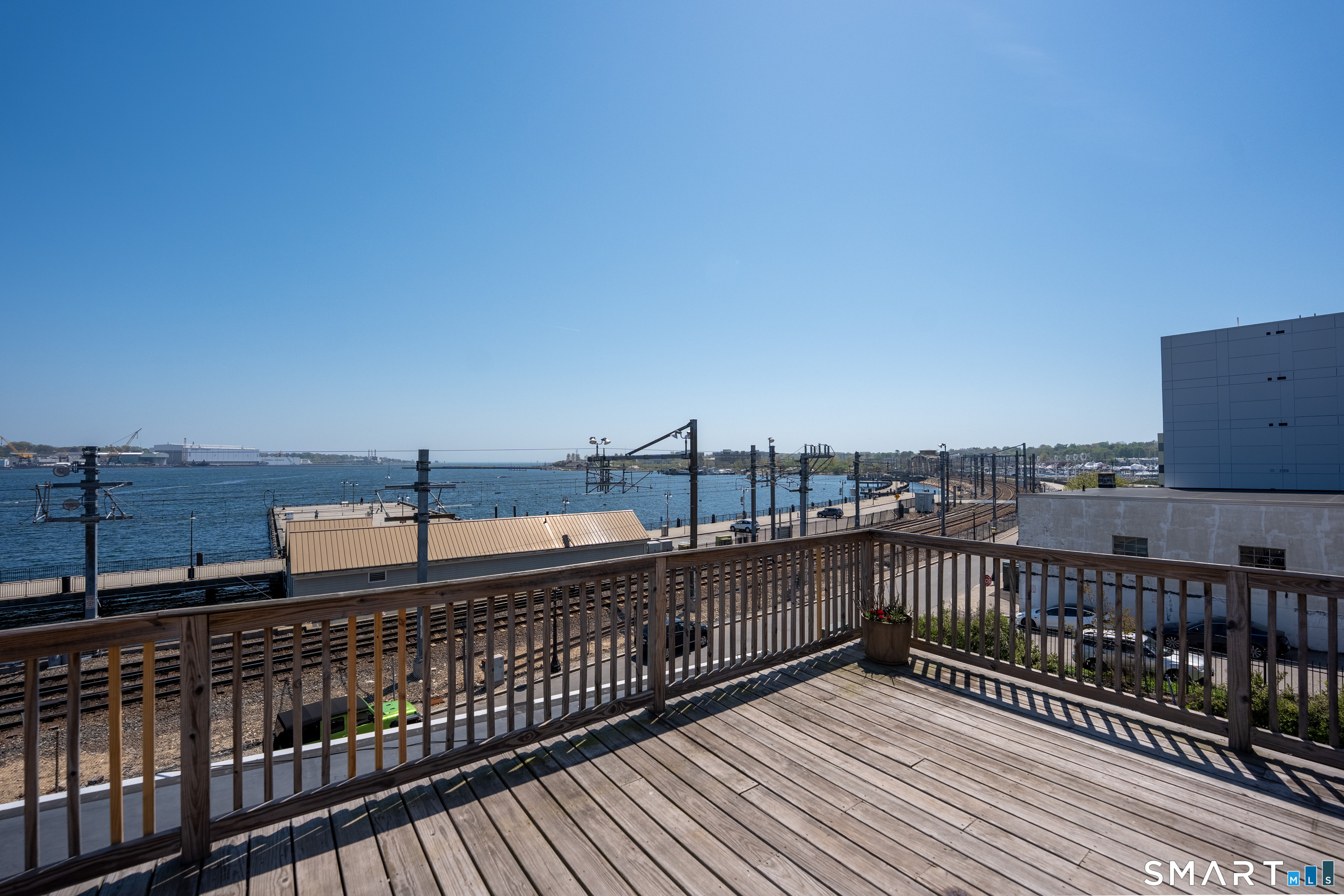 138 Bank Street New London CT 06320