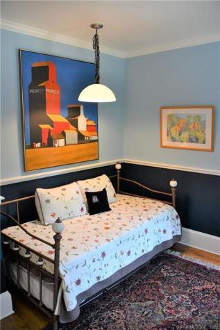 11 Pleasant Street Woodbury CT 06798