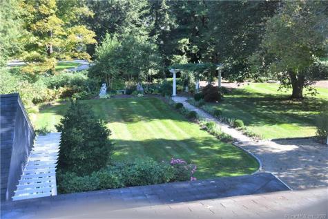 11 Pleasant Street Woodbury CT 06798