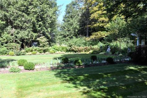 11 Pleasant Street Woodbury CT 06798