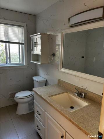 31 Manila Avenue Woodbridge CT 06525