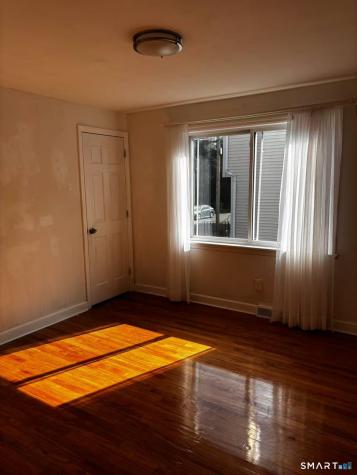31 Manila Avenue Woodbridge CT 06525