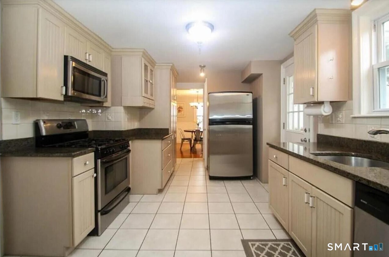 12 Wood Creek Road New Fairfield CT 06812