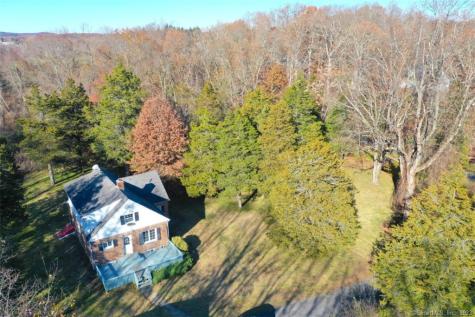 443 Benson Road Middlebury CT 06762