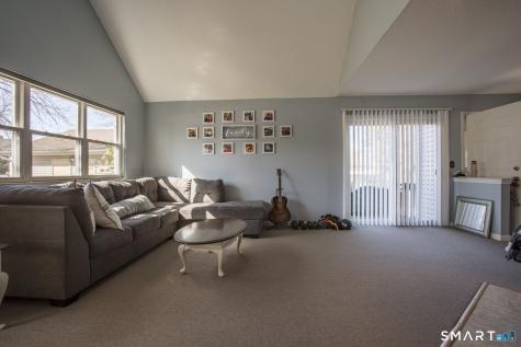 15 Thistle Way East Windsor CT 06016