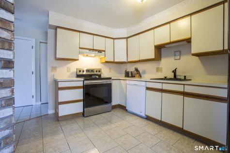 15 Thistle Way East Windsor CT 06016