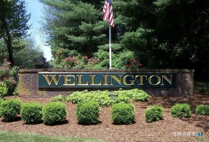 104 Wellington Drive Farmington CT 06032