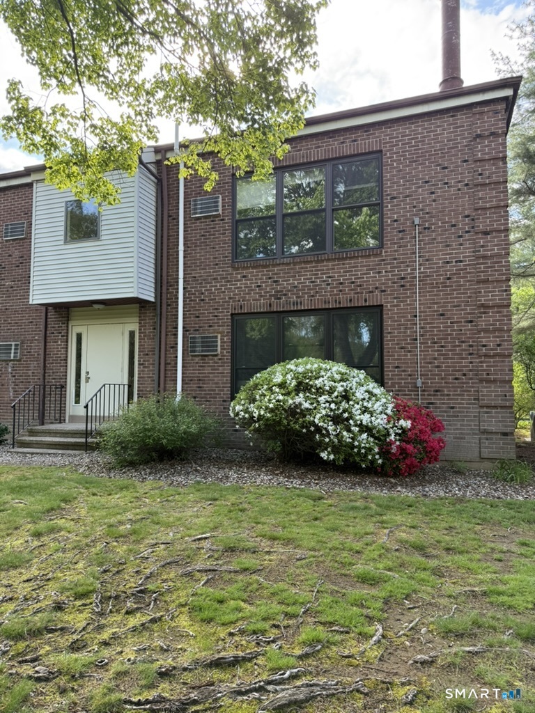 104 Wellington Drive Farmington CT 06032