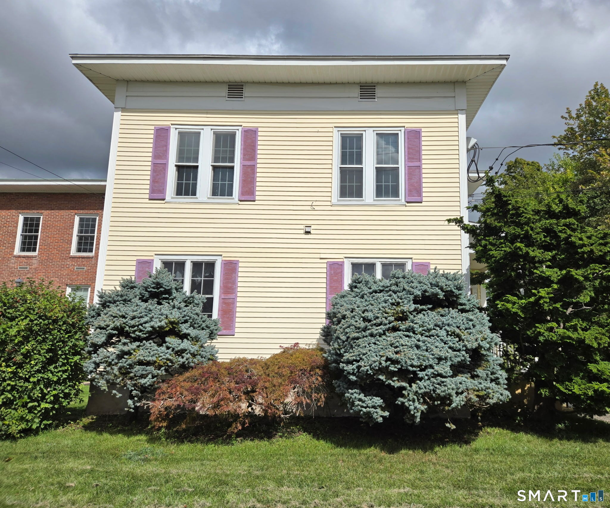 26 Maple Street Windsor CT 06095