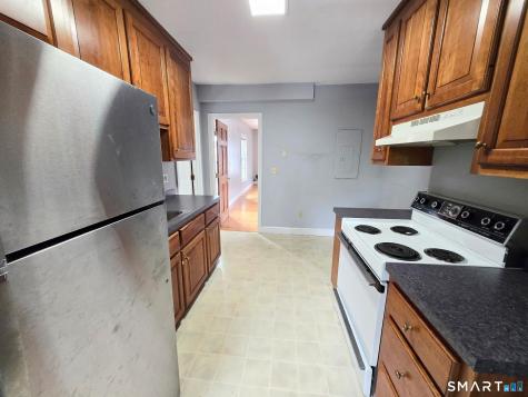 26 Maple Street Windsor CT 06095