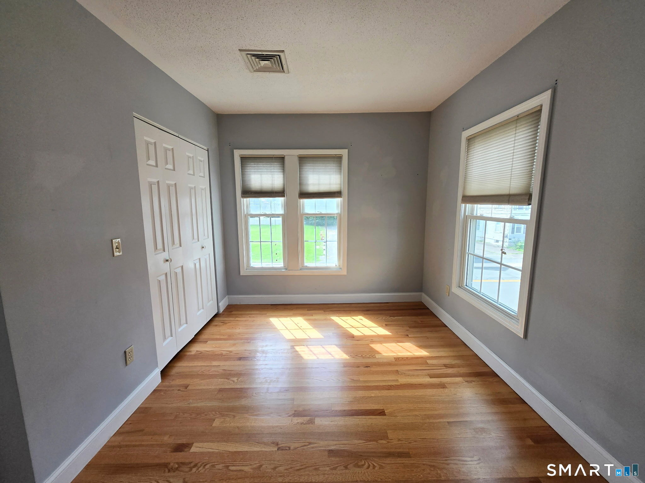 26 Maple Street Windsor CT 06095