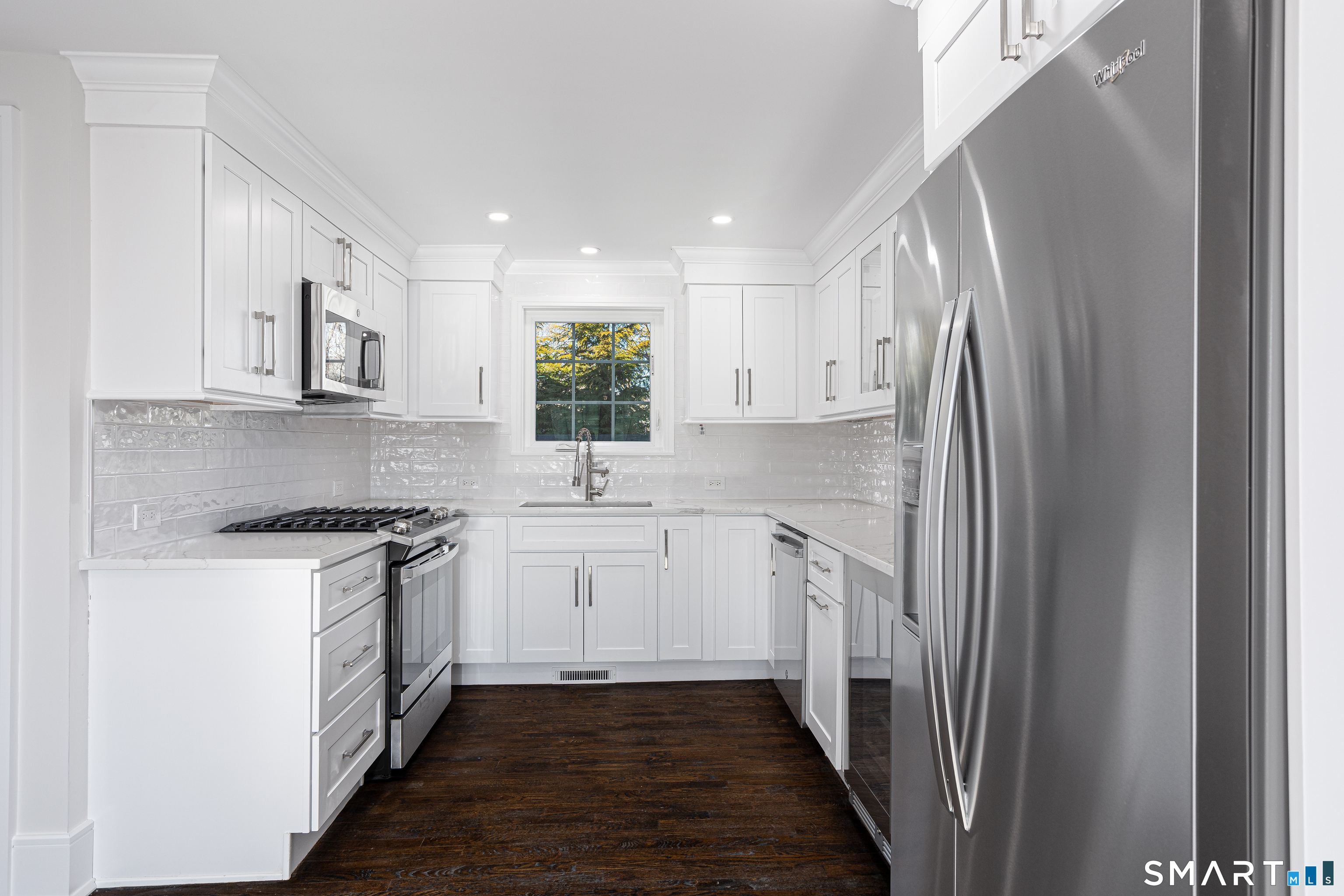 42 Poe Court Fairfield CT 06825