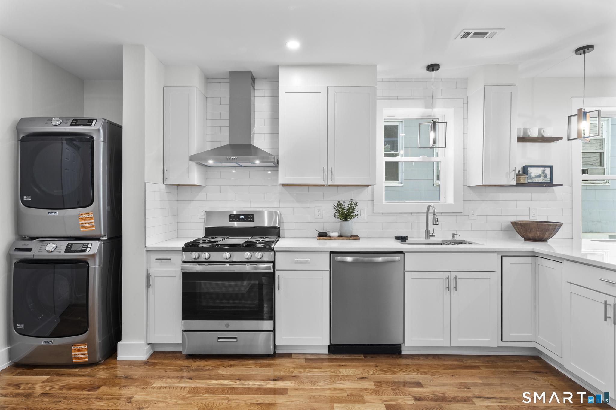 54 Plaza Avenue Waterbury CT 06710