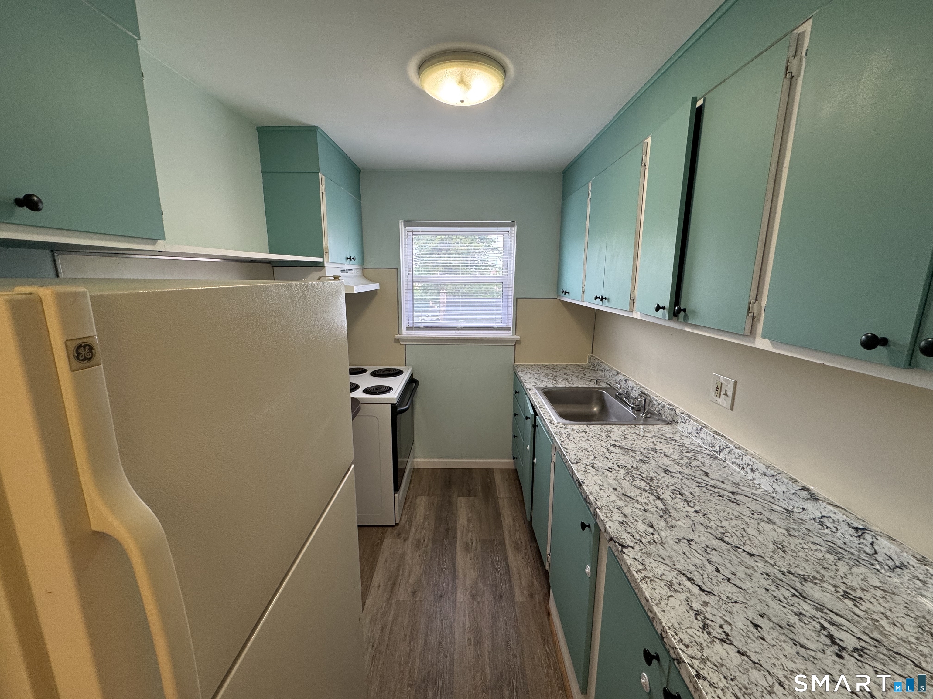 24 Merrill Street Hartford CT 06106