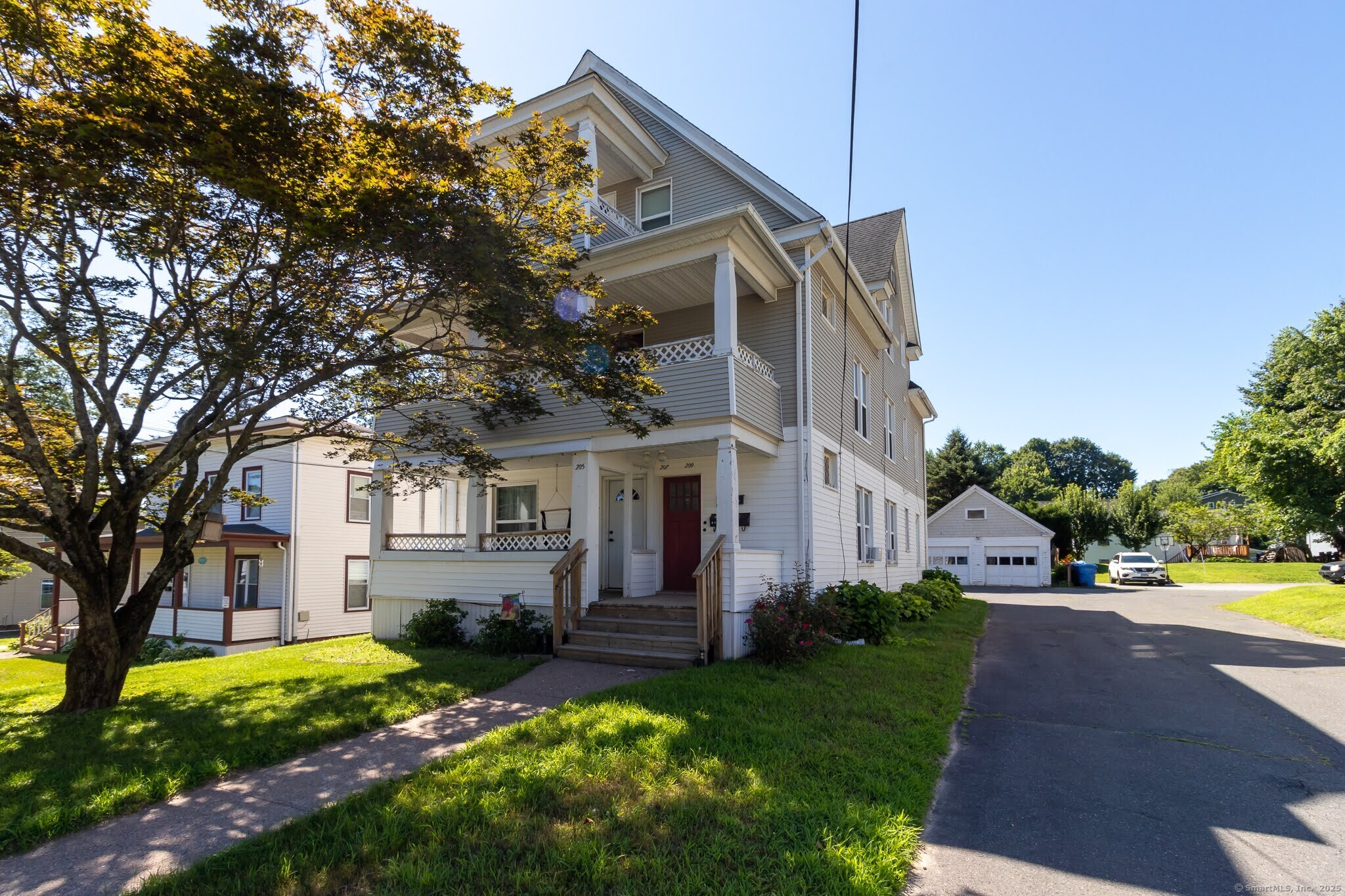 207 Divinity Street Bristol CT 06010
