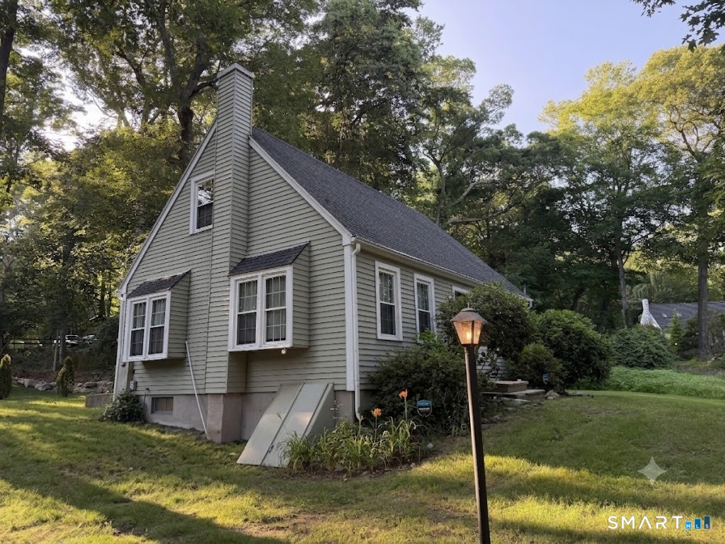 9 Falls River Circle Essex CT 06442