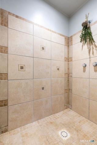 516 Indian Avenue Bridgeport CT 06606