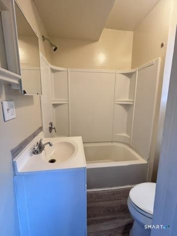 386 Gregory Street Bridgeport CT 06604