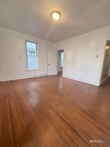386 Gregory Street Bridgeport CT 06604