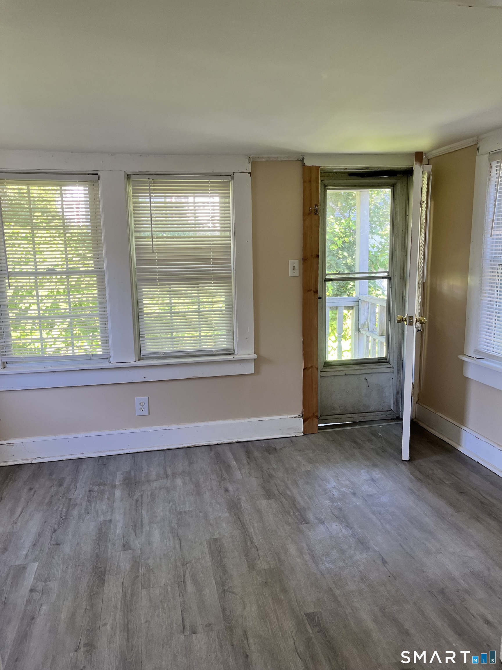 16 Dudley Street Bristol CT 06010