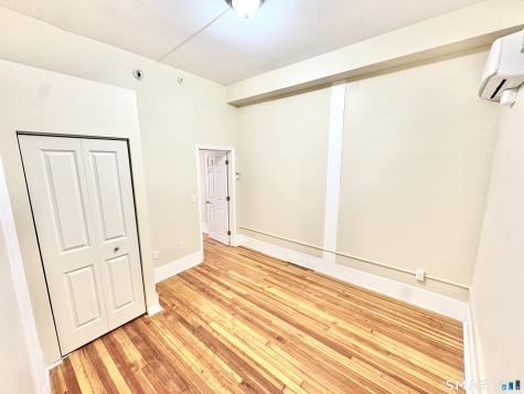 105 Bank Street Waterbury CT 06702