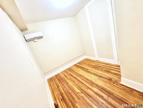 105 Bank Street Waterbury CT 06702
