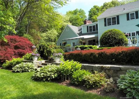 30 Jonathan Drive Roxbury CT 06783