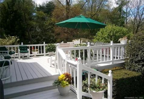 30 Jonathan Drive Roxbury CT 06783