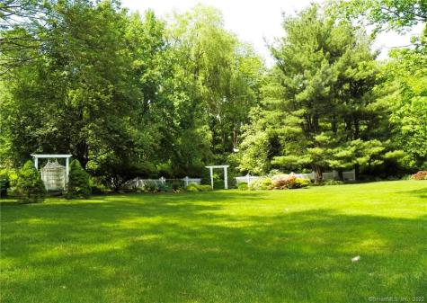 30 Jonathan Drive Roxbury CT 06783