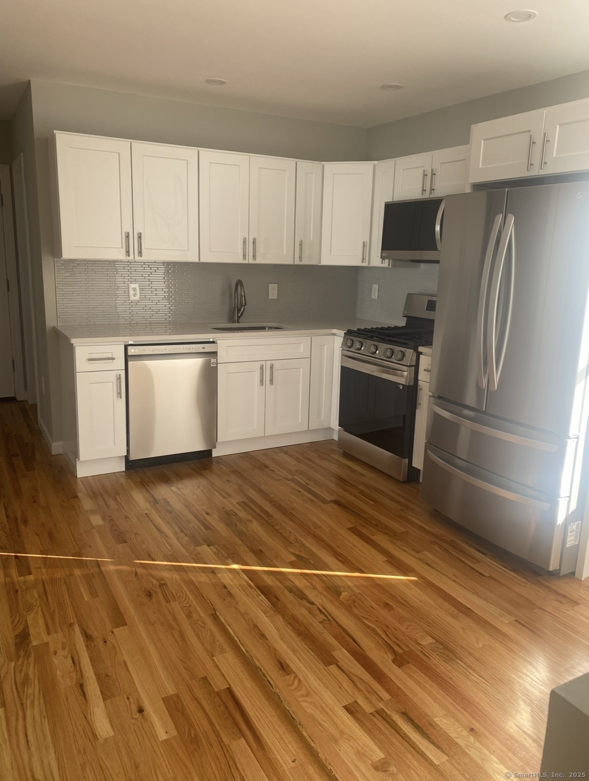 644 Hallett Street Bridgeport CT 06608