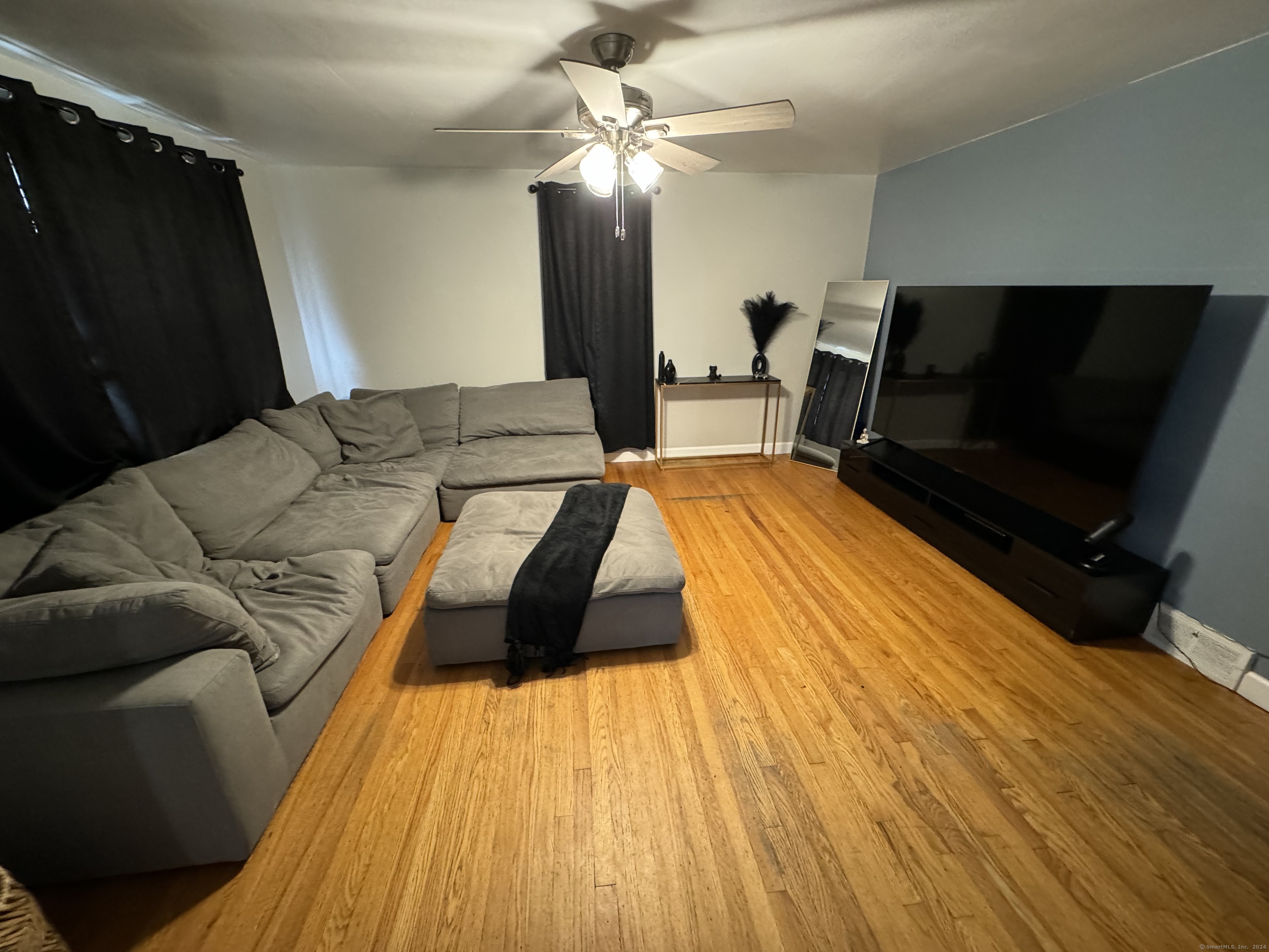 54 Woodlawn Avenue Ansonia CT 06401