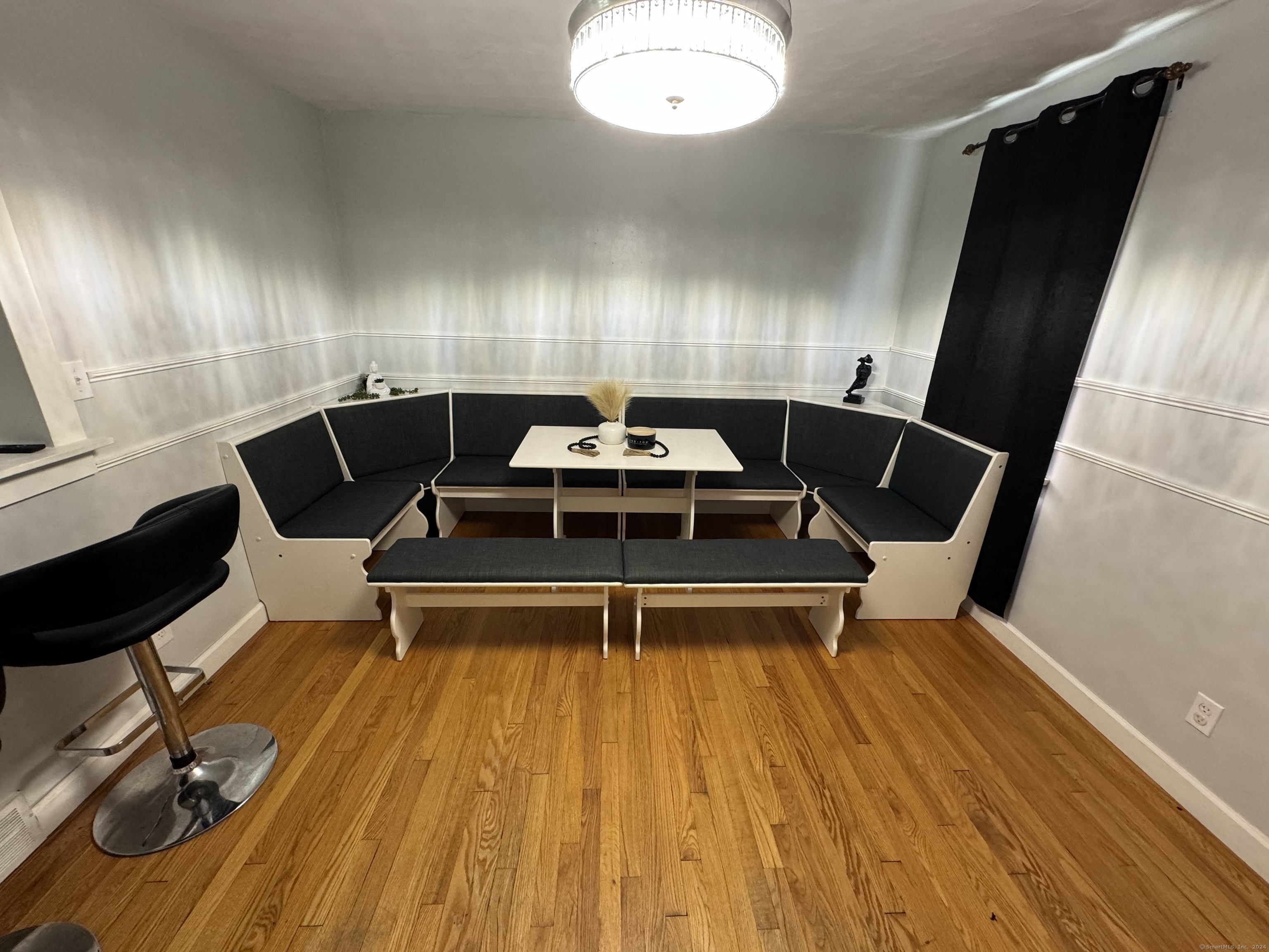 54 Woodlawn Avenue Ansonia CT 06401