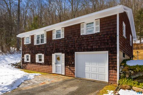 76 South Kent Road Kent CT 06757
