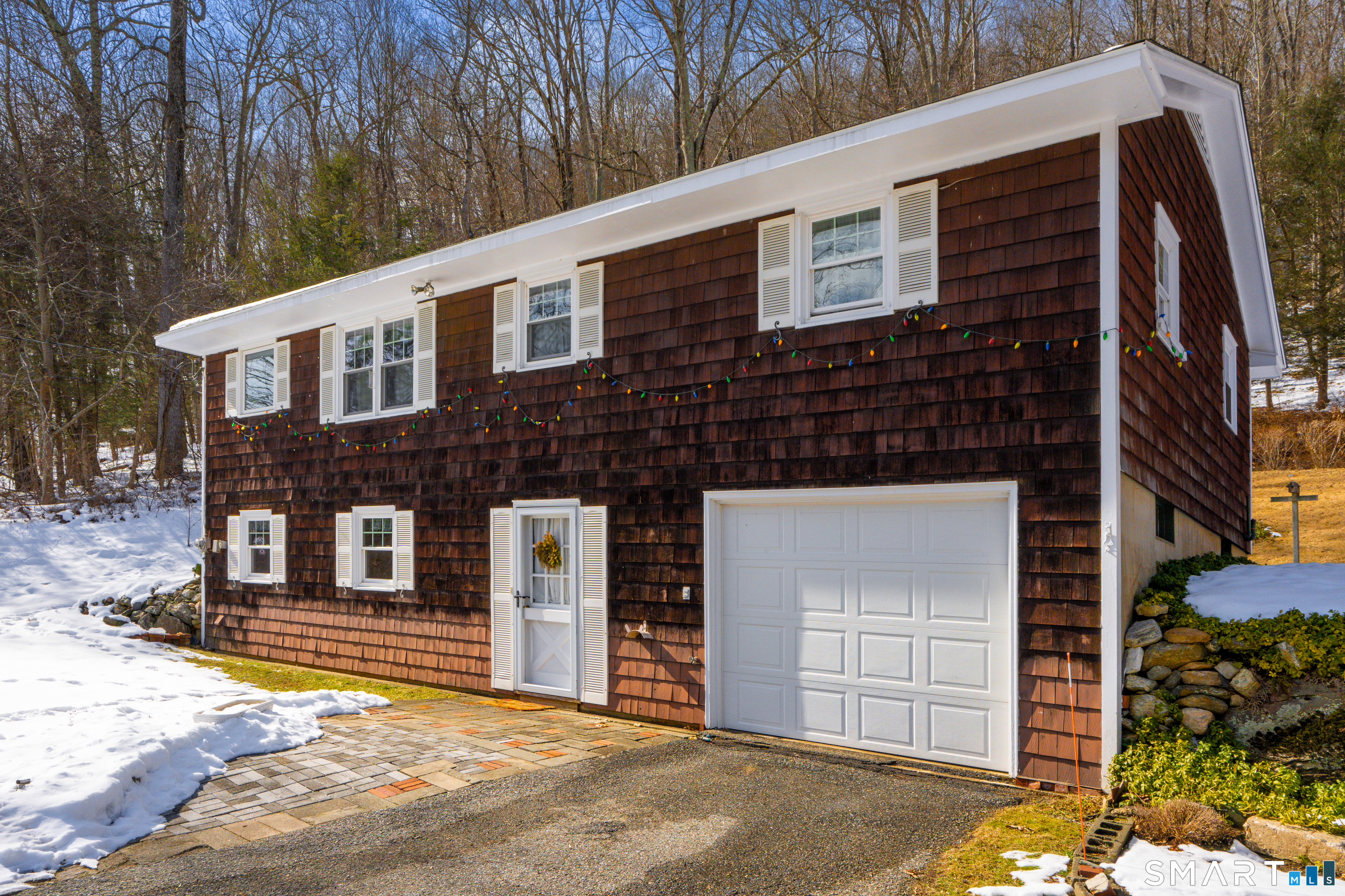 76 South Kent Road Kent CT 06757
