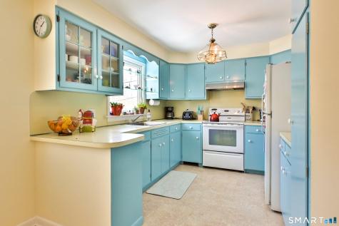 76 South Kent Road Kent CT 06757