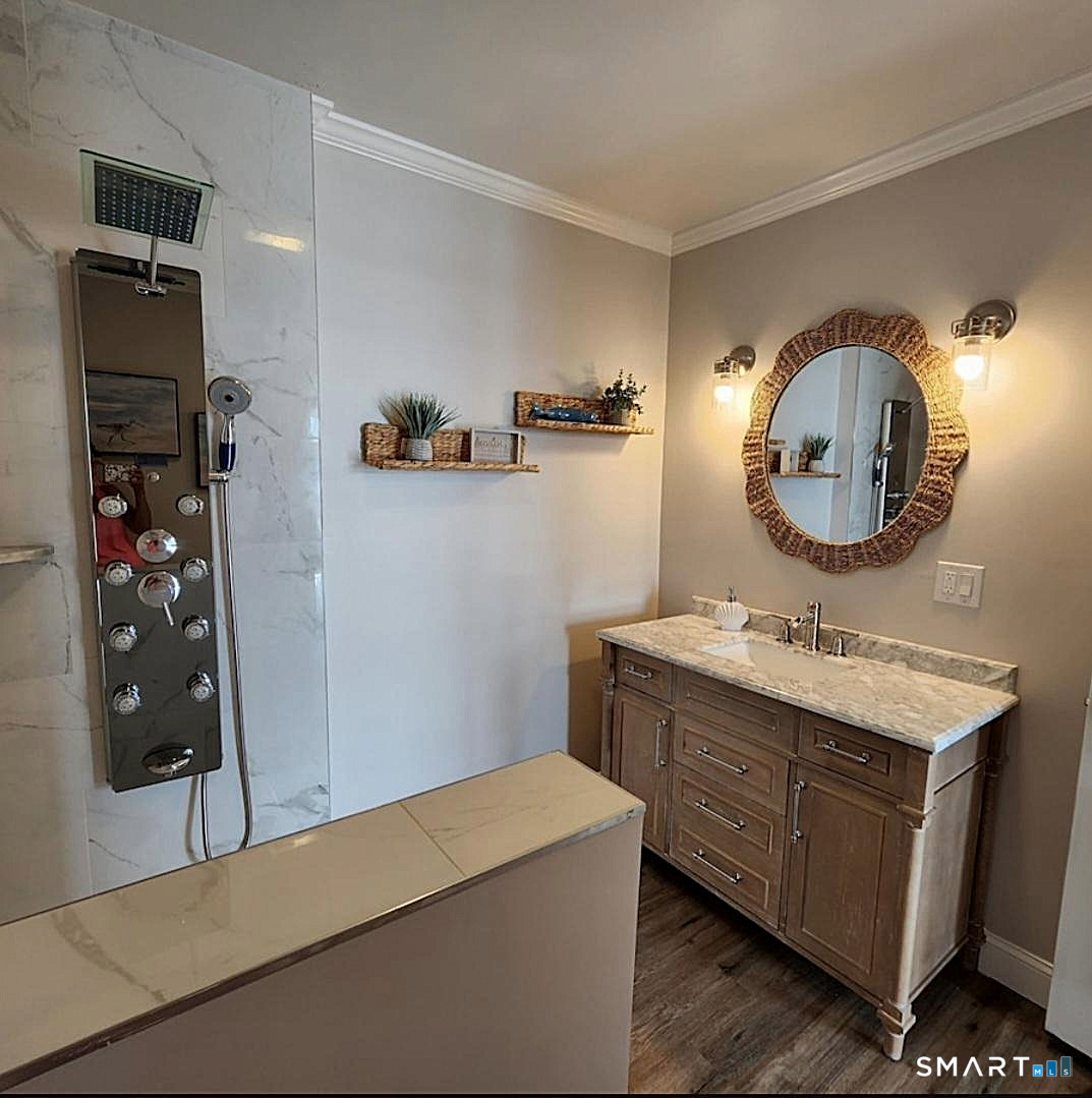 325 River Road Stonington CT 06379