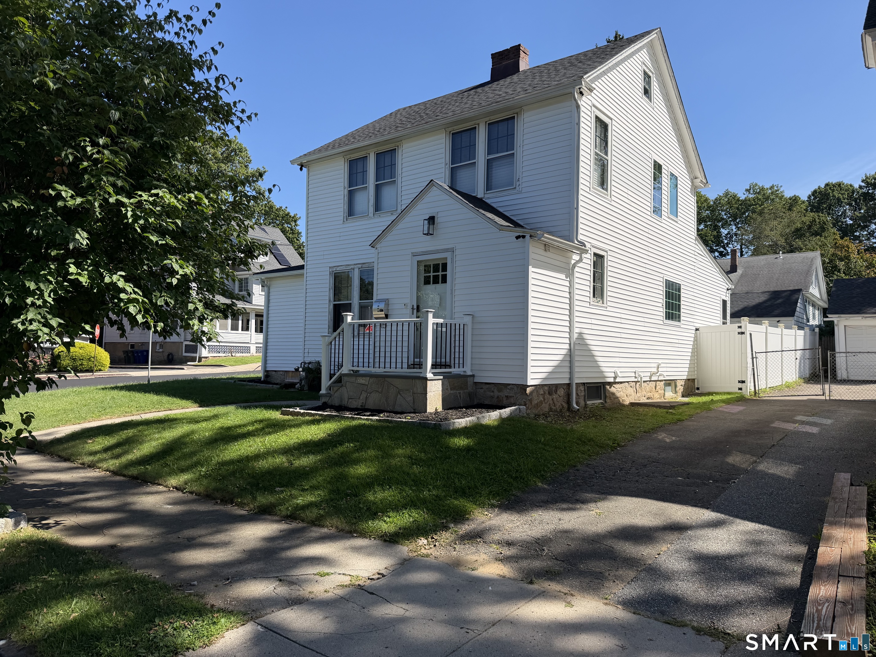15 Overland Avenue Bridgeport CT 06606