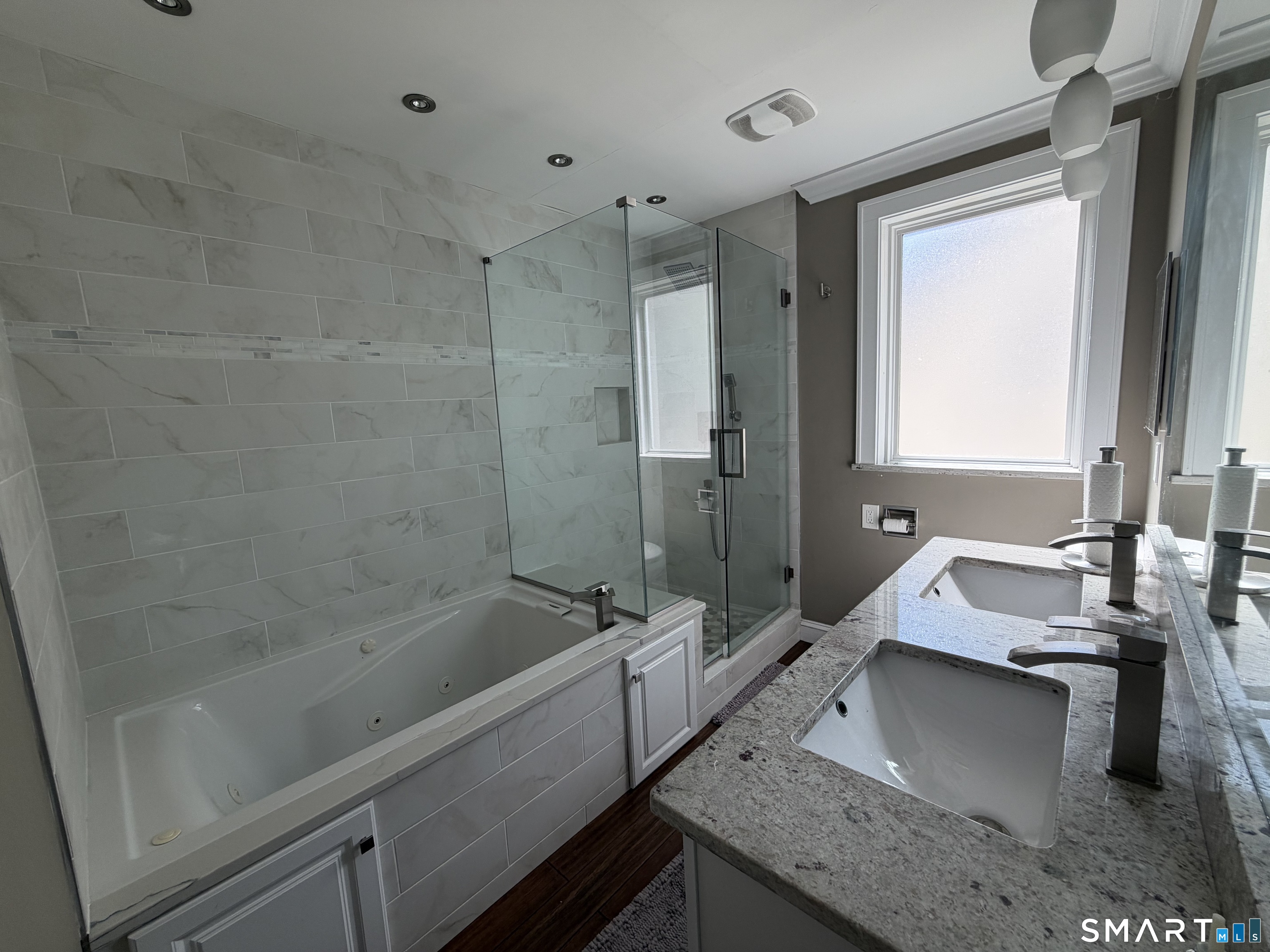 15 Overland Avenue Bridgeport CT 06606