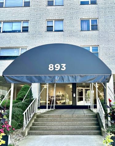 893 Farmington Avenue West Hartford CT 06119