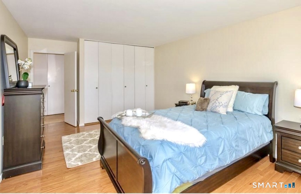 893 Farmington Avenue West Hartford CT 06119