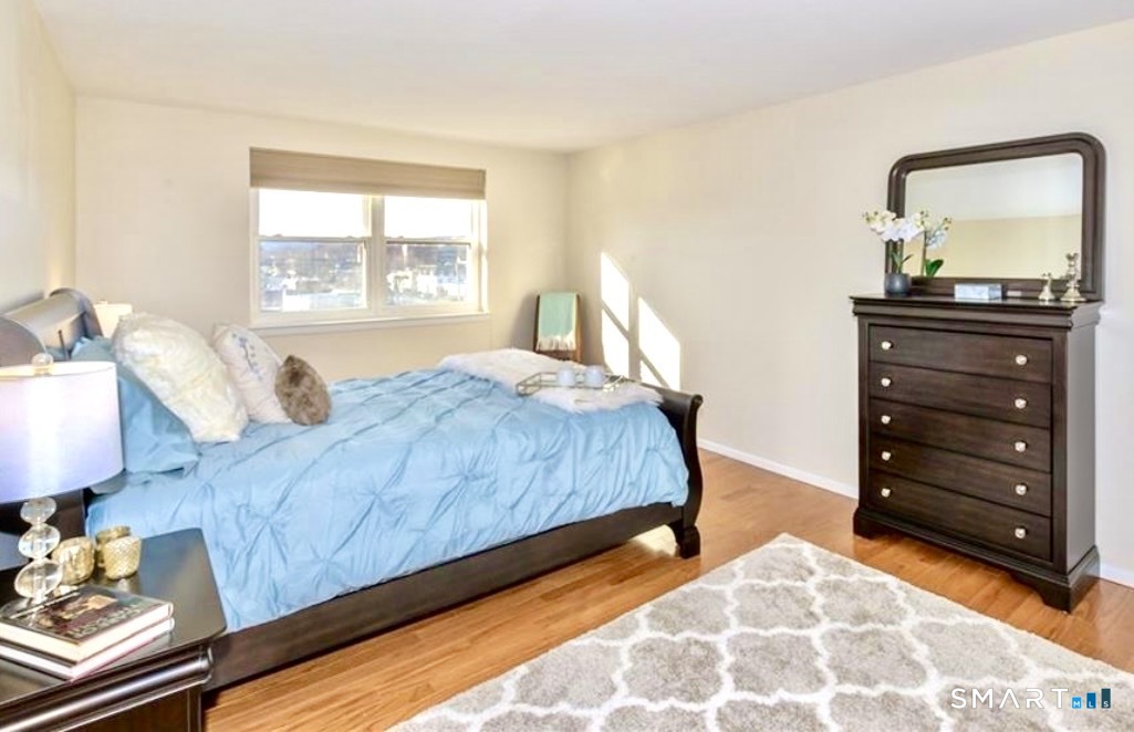 893 Farmington Avenue West Hartford CT 06119