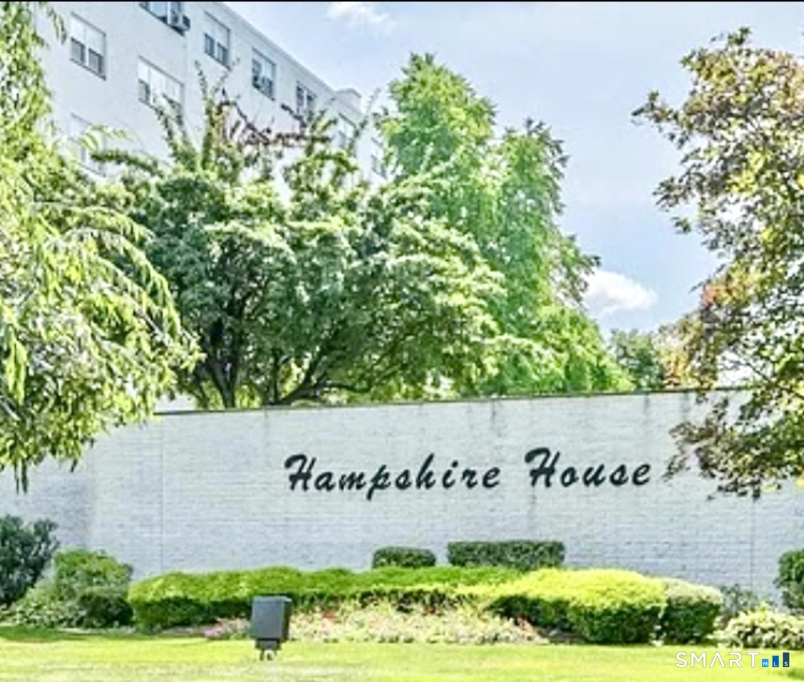 893 Farmington Avenue West Hartford CT 06119