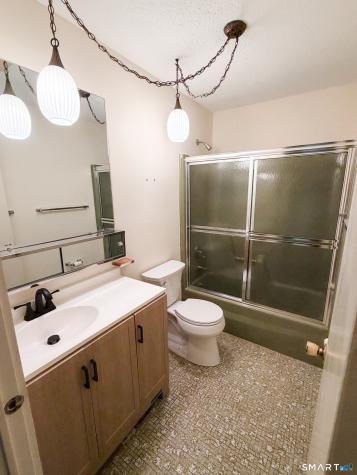 14 Greenbriar Drive Farmington CT 06032