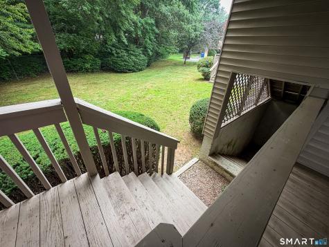 14 Greenbriar Drive Farmington CT 06032