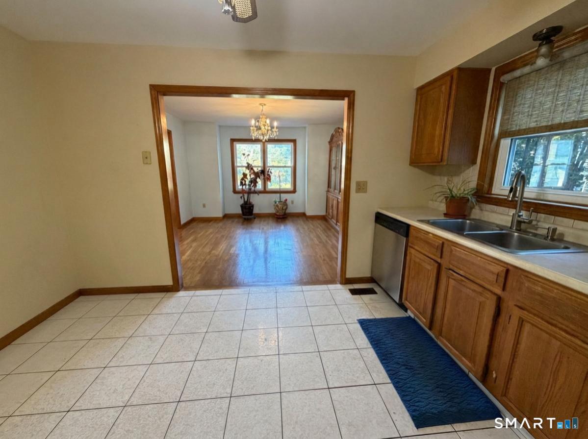 50 Lincoln Avenue Danbury CT 06810